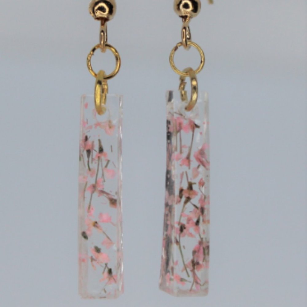 Queen Anne's Lace Pink Pressed Flower Earrings - Picture 3 of 7